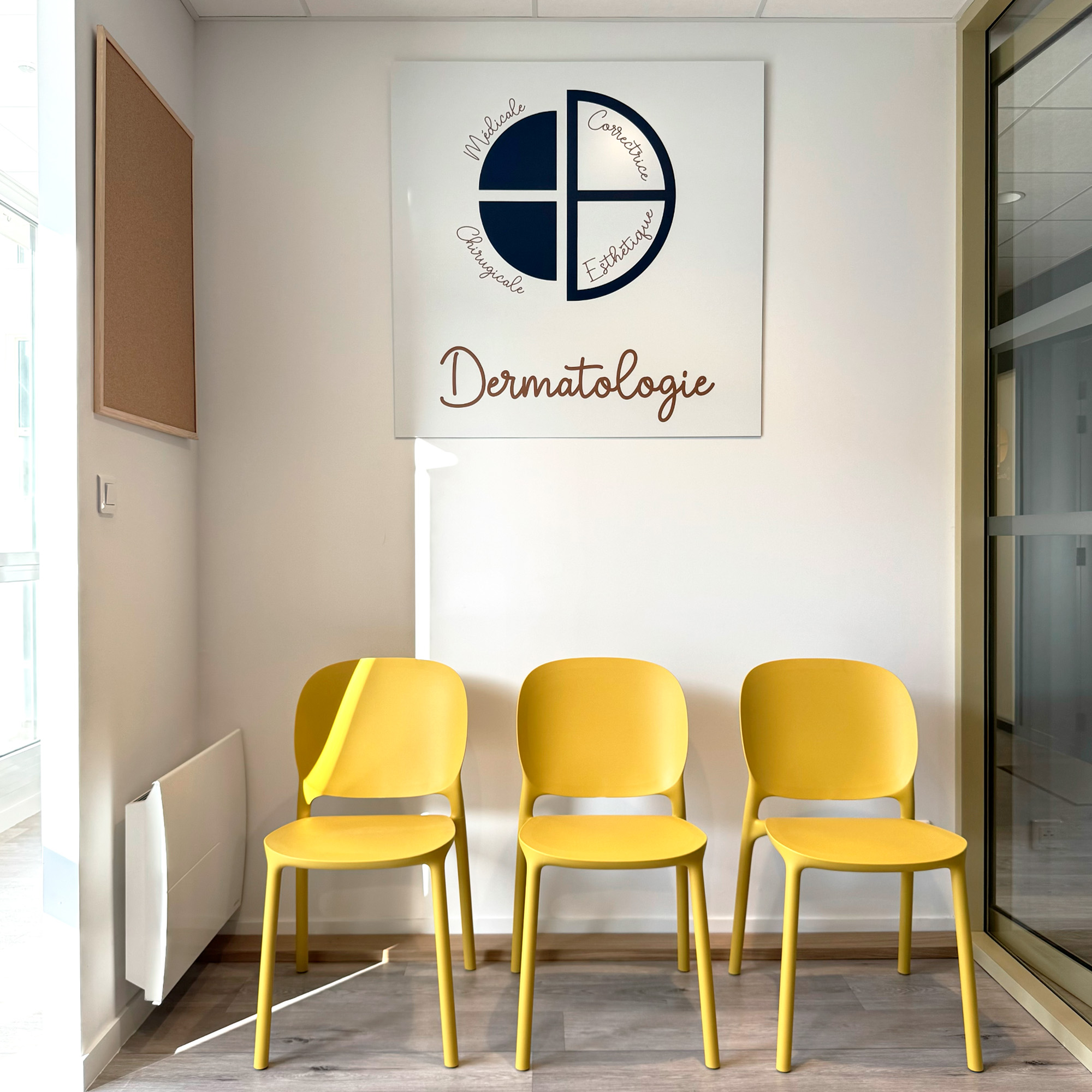 SALLE ATTENTE CABINET DE DERMATOLOGIE