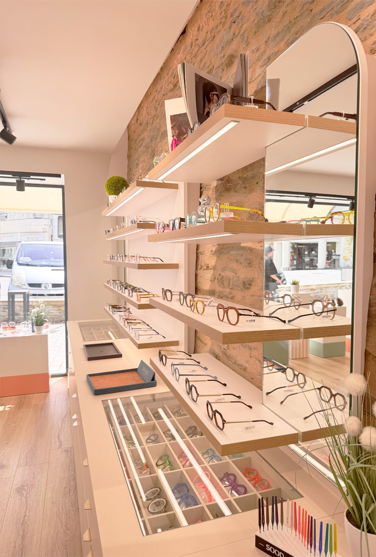 agencement interieur lunettier