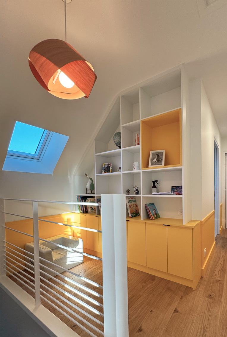 amenagement agencement bibilotheque escalier